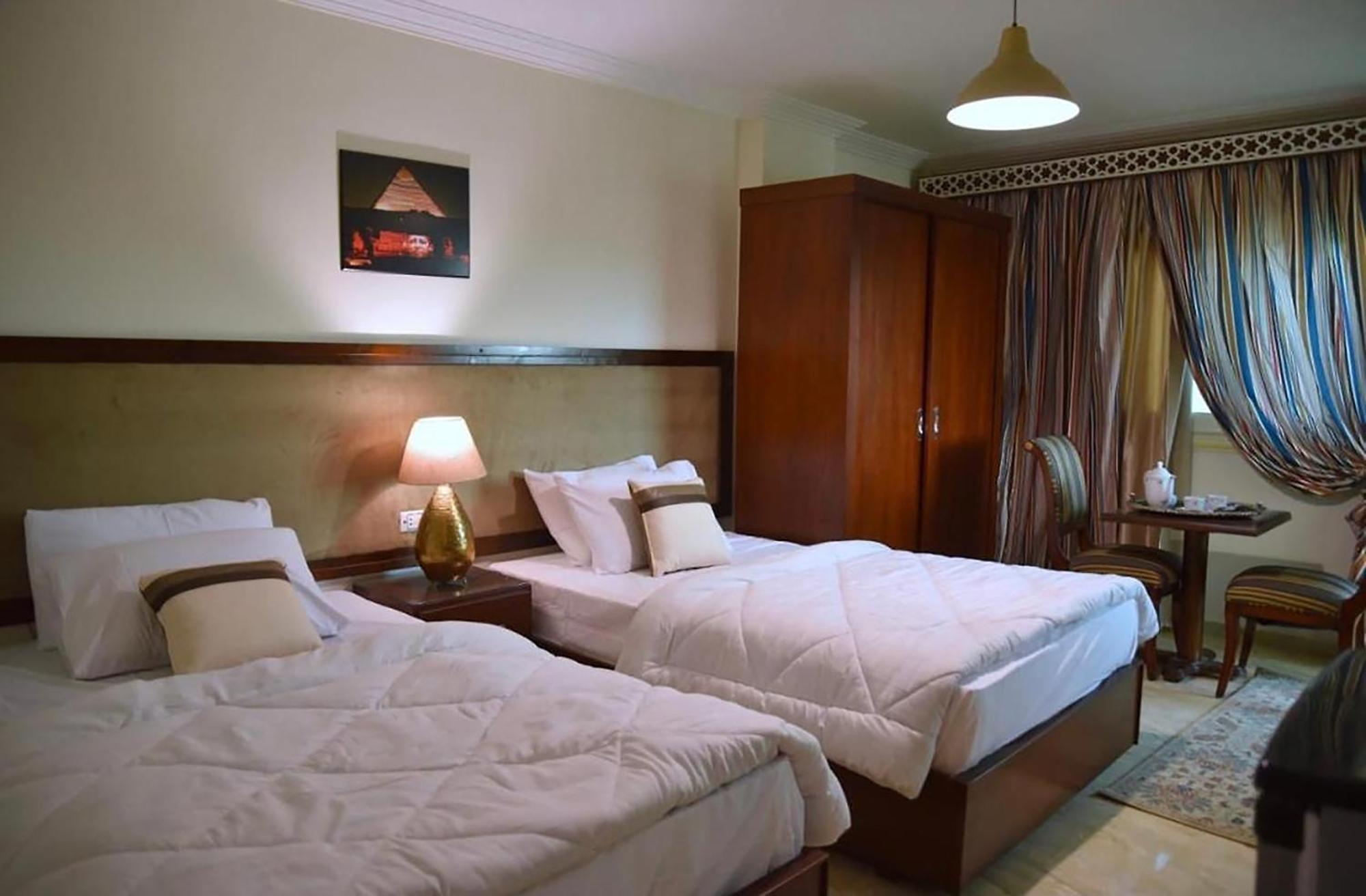 Flower Pyramids Inn Kafrat al Jabal Экстерьер фото