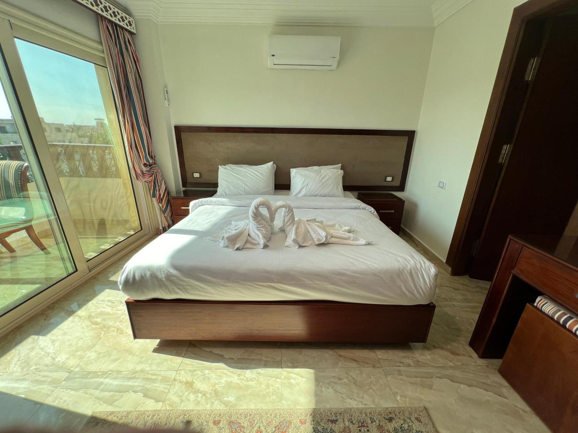 Flower Pyramids Inn Kafrat al Jabal Экстерьер фото