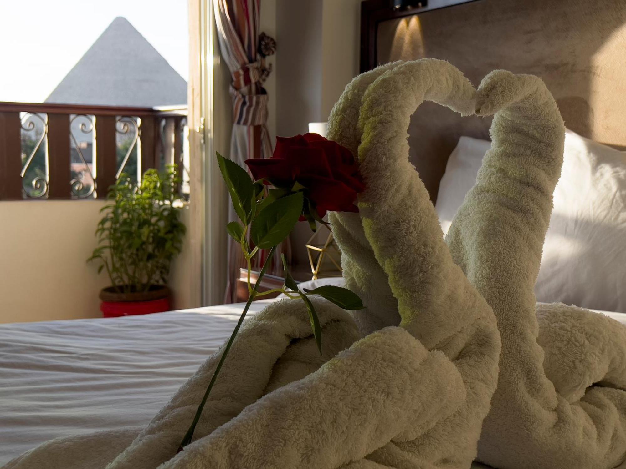 Flower Pyramids Inn Kafrat al Jabal Экстерьер фото
