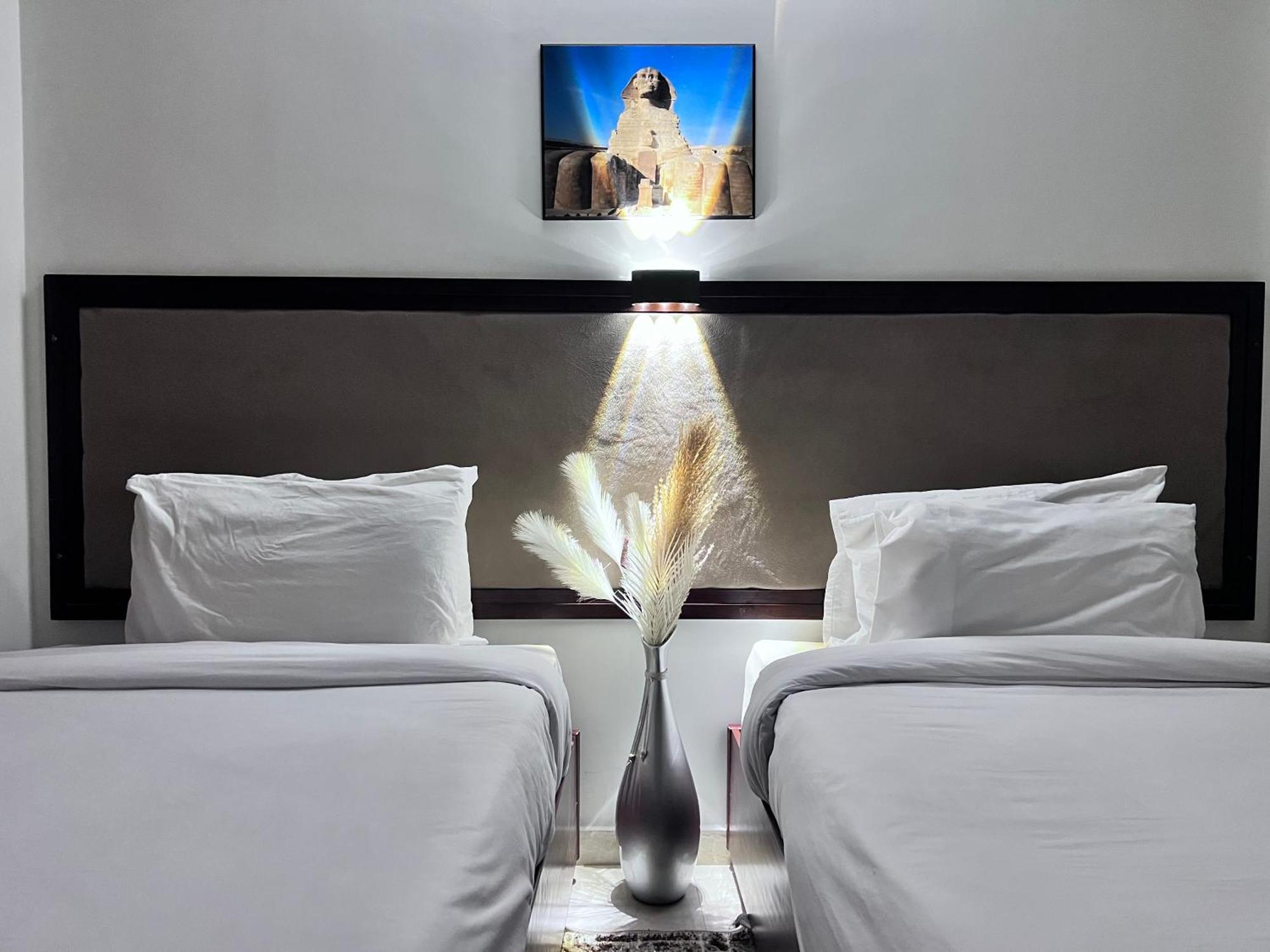 Flower Pyramids Inn Kafrat al Jabal Экстерьер фото