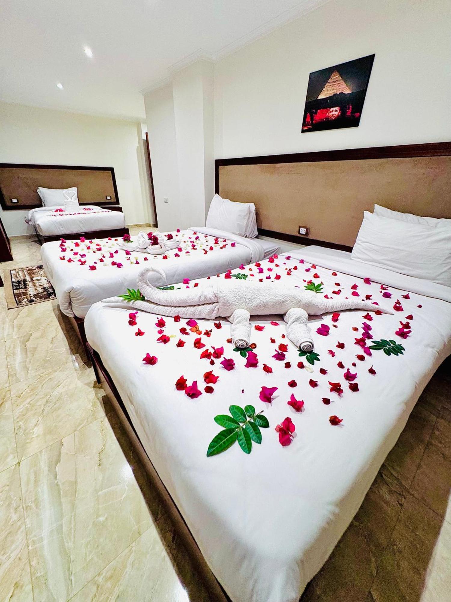Flower Pyramids Inn Kafrat al Jabal Экстерьер фото